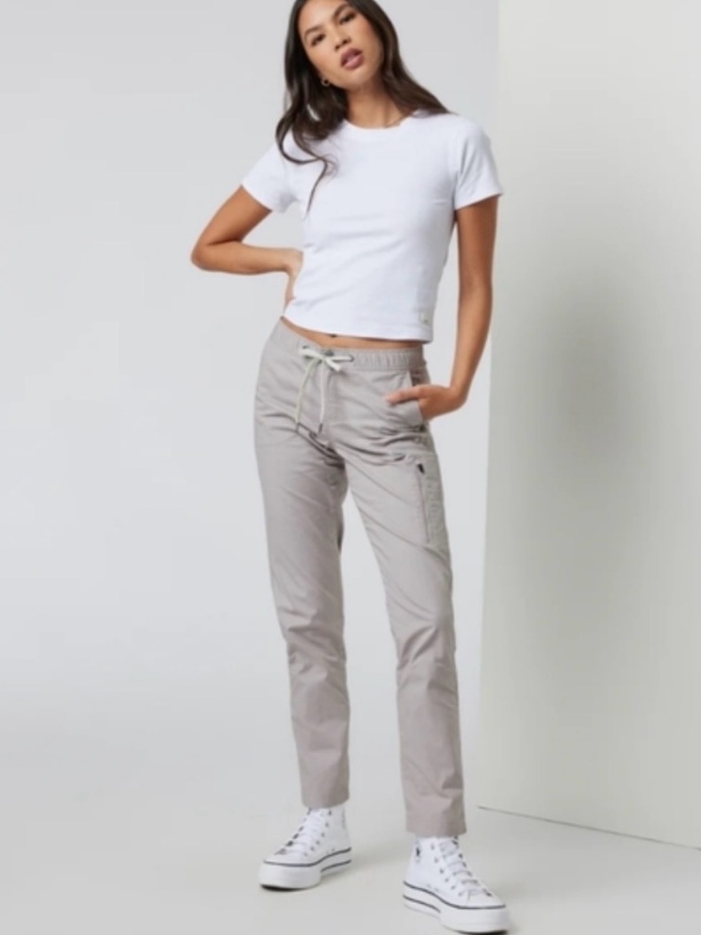 Vuori Women's Ripstop Pants Light Grey Size Medium